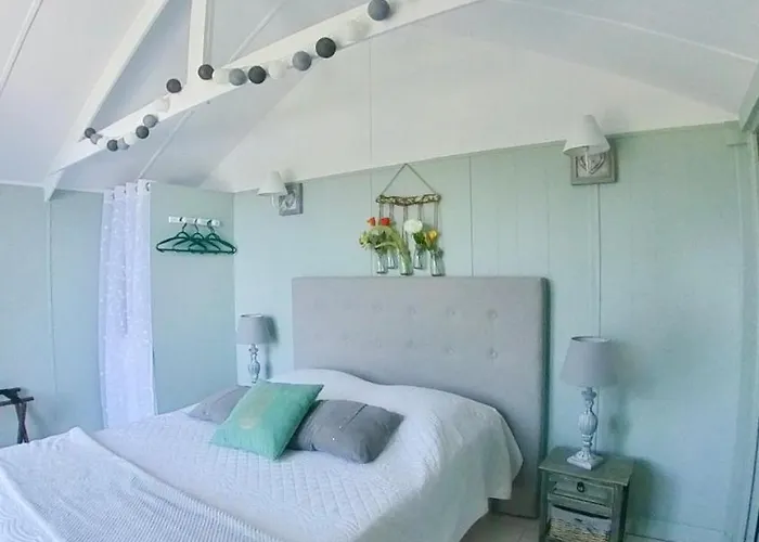 Ile De Beaute Дом отдыха Проприано