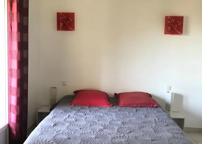 Résidence île De Beauté Hébergement de vacances *